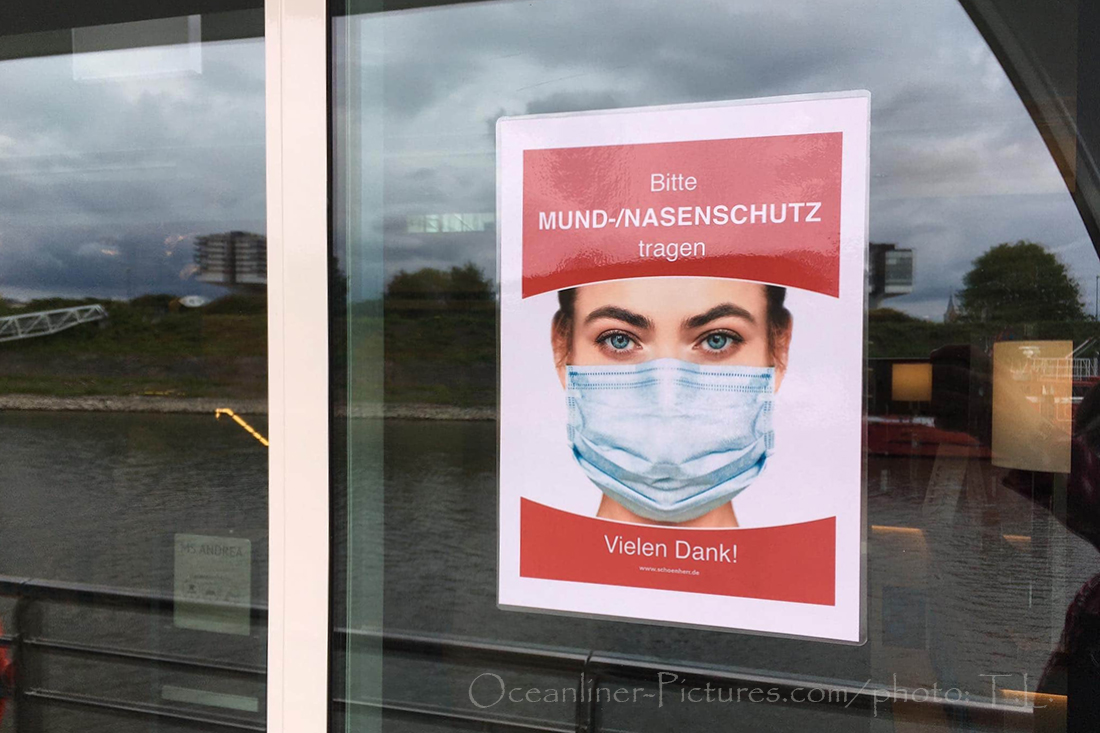 Hinweis zum Tragen von Nasen- und Mundschutz Eingangstür Hinweis zum Tragen von Nasen- und Mundschutz Eingangstür