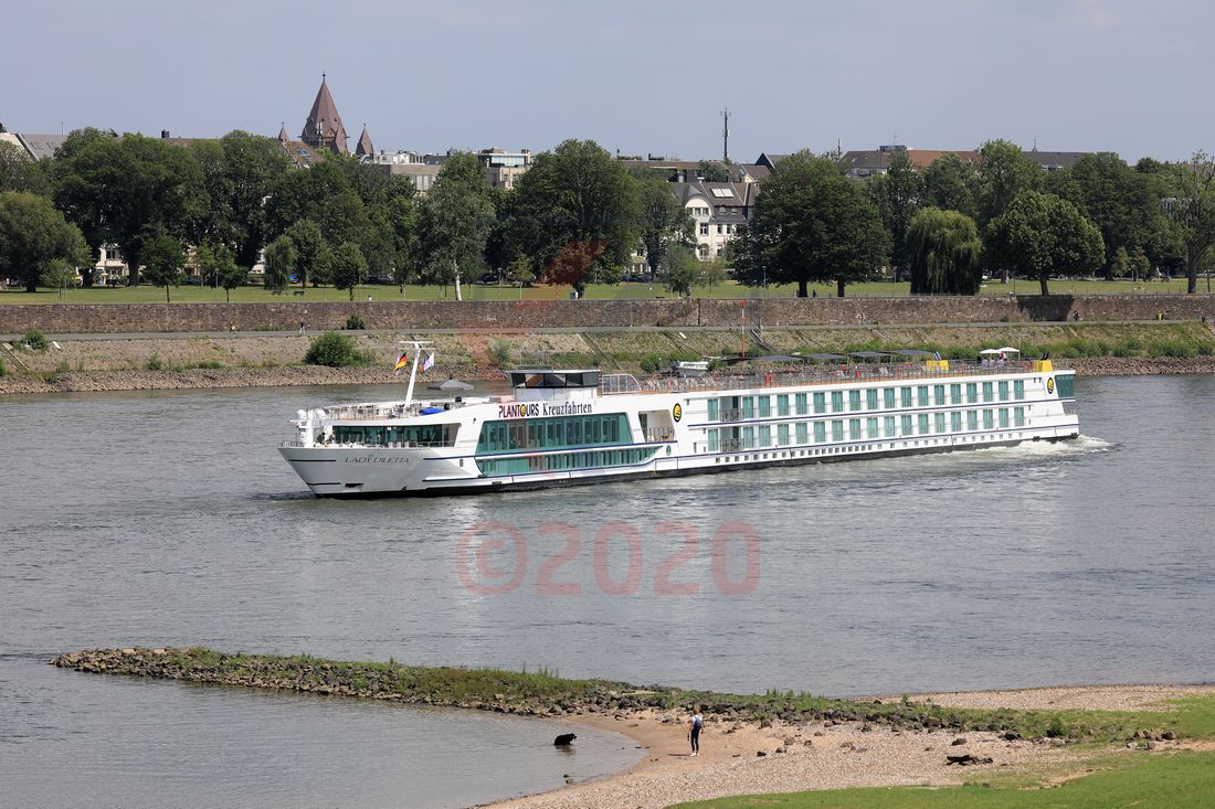 MS Lady Diletta auf dem Rhein unterwegs MS Lady Diletta auf dem Rhein unterwegs