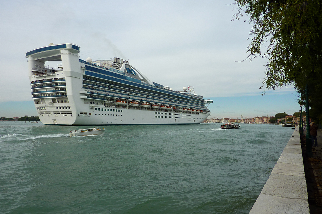 Star Princess wird Pacific Encounter / Foto: M. Barzantny Star Princess wird Pacific Encounter / Foto: M. Barzantny